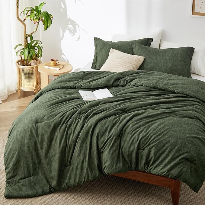 Bedsure Full Comforter Set - Dark Green Soft Bedding for All Seasons, Cationic Dyed Bed Set, 3 Pieces, 1 Full Size Comforter (82"x86") and 2 Pillow Shams (20"x26"+2")