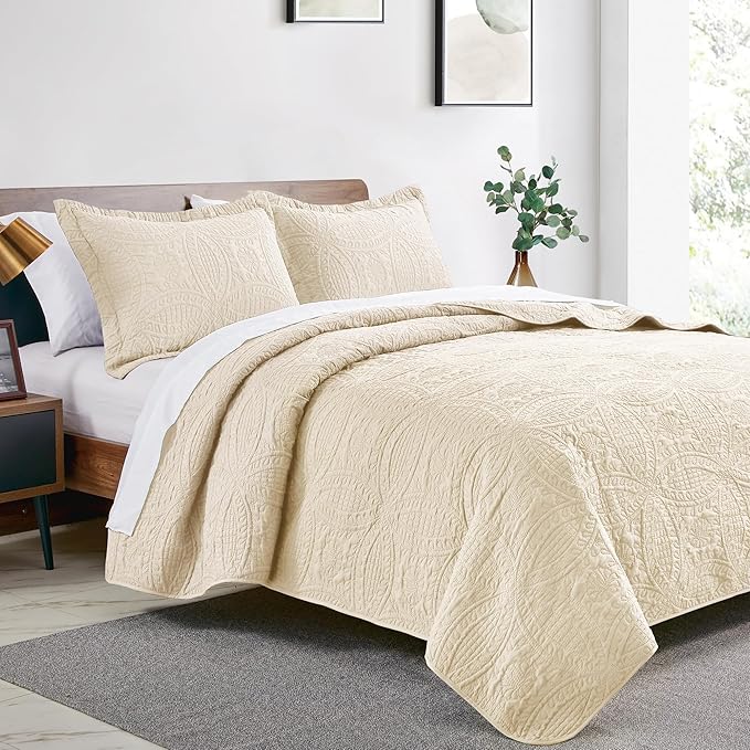 Love's cabin Quilts for Full Bed Beige Bedspread Comforters Bedding Set - Summer Lightweight Bedspread Comforter - Coin Pattern Bedding Coverlet for All Season - 3 Pieces (1 Quilt, 2 Pillow Shams)
