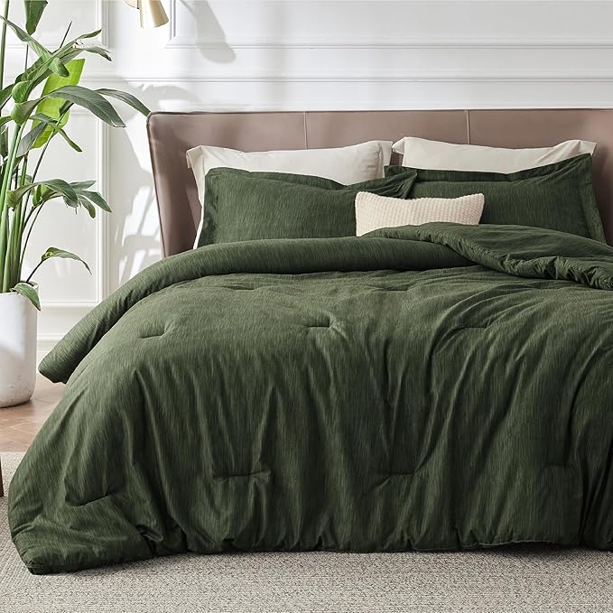 Bedsure Queen Comforter Set - Dark Green Soft Bedding for All Seasons, Cationic Dyed Bed Set, 3 Pieces, 1 Queen Size Comforter (90"x90") and 2 Pillow Shams (20"x26"+2")