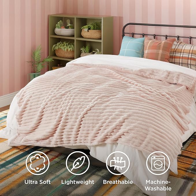 Bedsure GentleSoft California King Size Blanket for Bed - Cozy Soft Blankets for Women, Cute Large Throws for Girls, Crystal Pink, 102x96 Inches