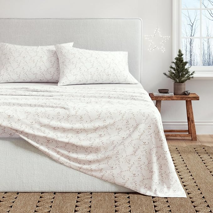 Great Bay Home Flannel Sheet Set King Size - 100% Turkish Cotton, Double-Brushed, Winter Floral Bed Sheets - Ultra-Soft, Cozy, 4-Piece Bedding Set (Winter Vines Tan)