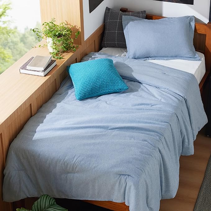 Bedsure Twin/Twin XL Comforter Set - Light Blue Soft Bedding for All Seasons, Cationic Dyed Bed Set, 2 Pieces, 1 Twin Size Comforter (68"x88") and 1 Pillow Sham (20"x26"+2")