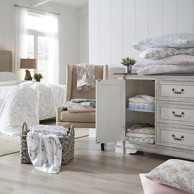 Laura Ashley - Flannel Sheets Twin Size, Anti-Pilling & Wrinkle Resistant Cotton, Touchably Soft for All-Season Comfort - Bed Sheets with Matching Pillowcase & Fitted Sheet (Victoria Beige)