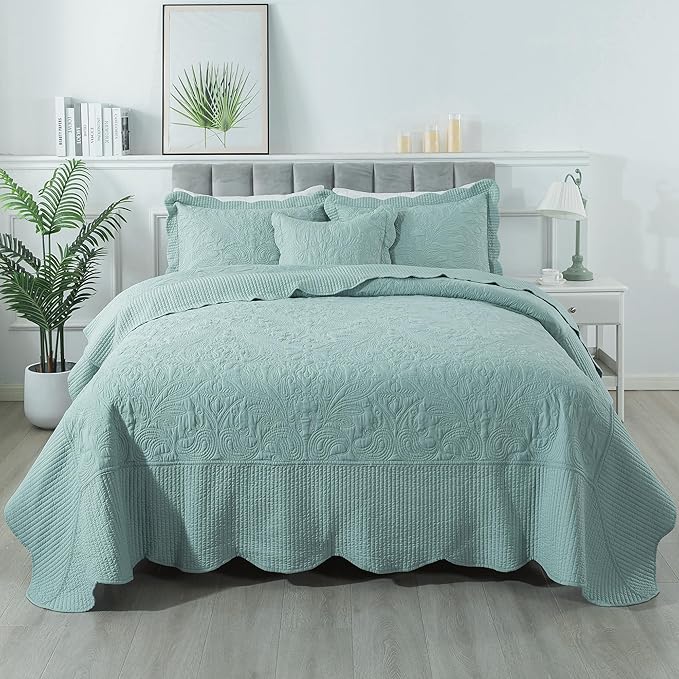 HoneiLife California King Quilts - Oversized King Bedspreads 128x120, Rustic Bedding Sets 4-Piece,Reversible Coverlets Lightweight Bed Cover for All Season Use-Sage Green