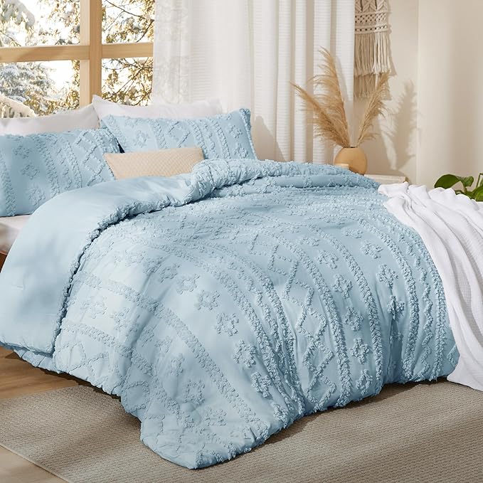Bedsure Tufted Boho Comforter Set Full Size - Dusty Blue Boho Bed Set, GentleSoft™ 3 Pieces Farmhouse Shabby Chic Embroidery Bedding, Gifts for Woman, Soft Jacquard Full Comforter for All Seasons