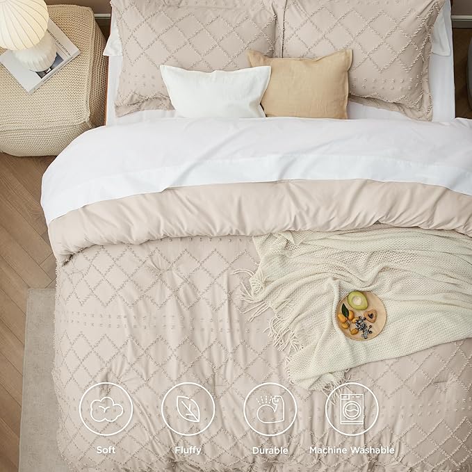 Bedsure King Comforter Set - Beige Comforter, Boho Tufted Shabby Chic Bedding for Kids, 3 Pieces Vintage Farmhouse Bed Set for All Seasons, Fluffy Soft Bedding with 2 Pillow Shams