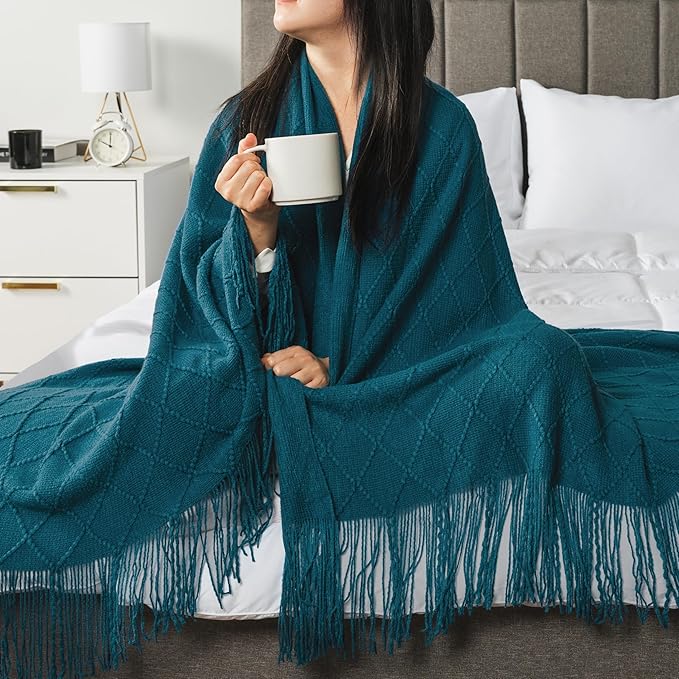 PAVILIA Teal Blue Knit Throw Blanket for Couch Bed, Soft Knitted Farmhouse Sofa Throw for Living Room, Lightweight Decorative Summer Throw Blanket for Chair, Outdoor Textured Boho Blanket, 50x60