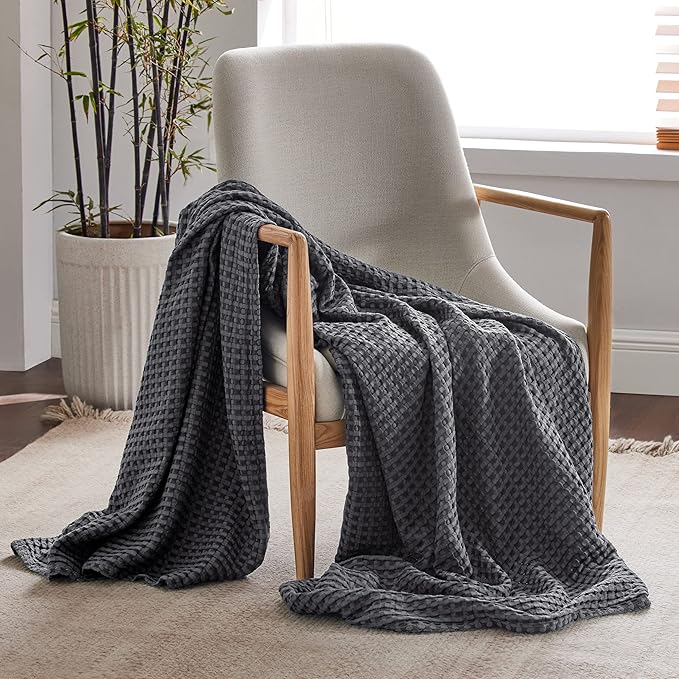 Bedsure Cooling Cotton Waffle Twin XL Blanket - Lightweight Breathable Blanket of Rayon Derived from Bamboo for Hot Sleepers, Luxury Throws for Bed, Couch and Sofa, Dark Grey, 66x90 Inches