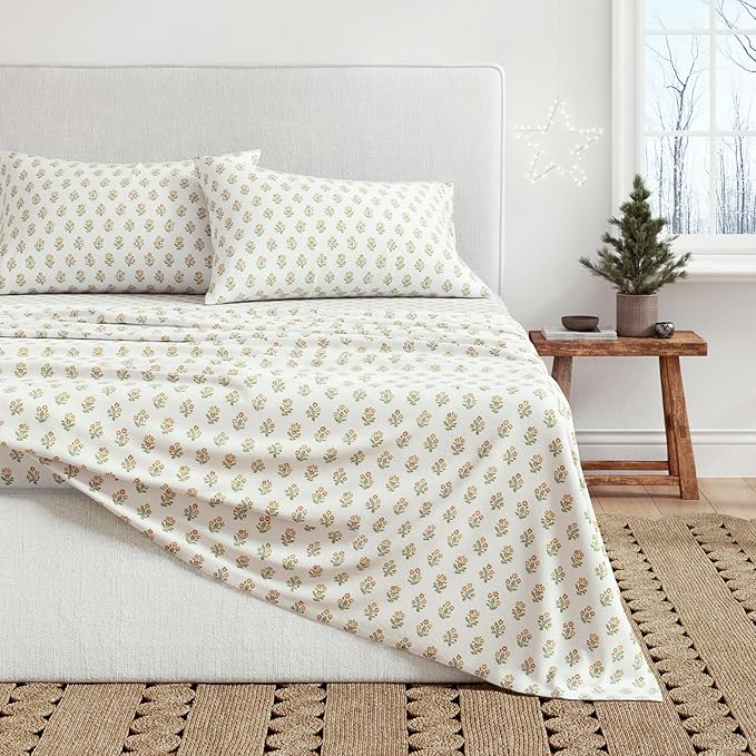 Great Bay Home Flannel Sheet Set Queen Size - 100% Turkish Cotton, Double-Brushed, Winter Floral Bed Sheets - Ultra-Soft, Cozy, 4-Piece Bedding Set (Flowerbuds)
