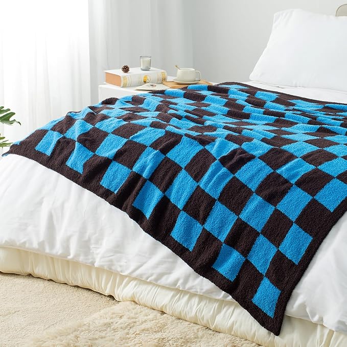 Carriediosa Checkered Throw Blanket 50" X 60", 400GSM Ultra Soft Microfiber Fuzzy Fluffy Reversible Cute Preppy Knitted Blankets Cozy Plush Fall Throws for Couch, Bed, Sofa, Blue and Brown