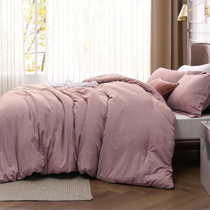 Bedsure Queen Comforter Set - Dusty Rose Soft Bedding for All Seasons, Cationic Dyed Bed Set, 3 Pieces, 1 Queen Size Comforter (90"x90") and 2 Pillow Shams (20"x26"+2")