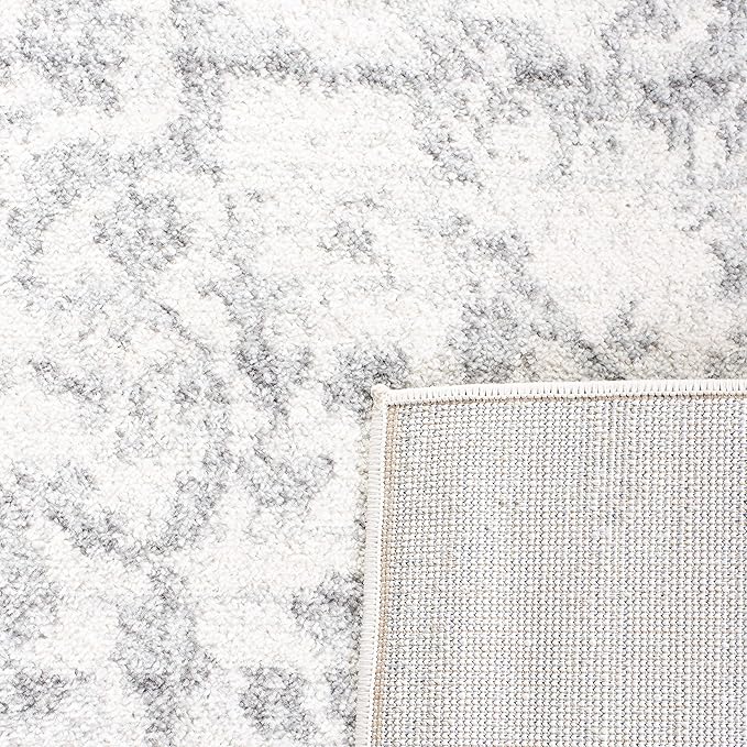 SAFAVIEH Madison Collection Runner Rug - 2'3" x 6', Silver & Ivory, Snowflake Medallion Distressed Design, Non-Shedding & Easy Care, Ideal for High Traffic Areas in Living Room, Bedroom (MAD603G)